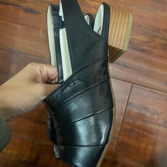 Canal Grande buttery soft real leather Block Sandals 36 NWT - Picture 2 of 5